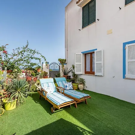 Casa Leo Holiday home Calasetta
